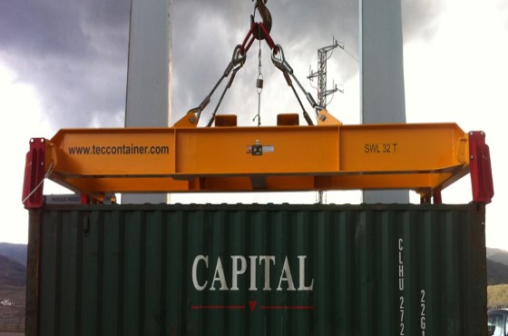 Buổi bàn giao và nghiệm thu khung cẩu container 40ft cho cảng tổng hợp quốc tế Nghi Sơn